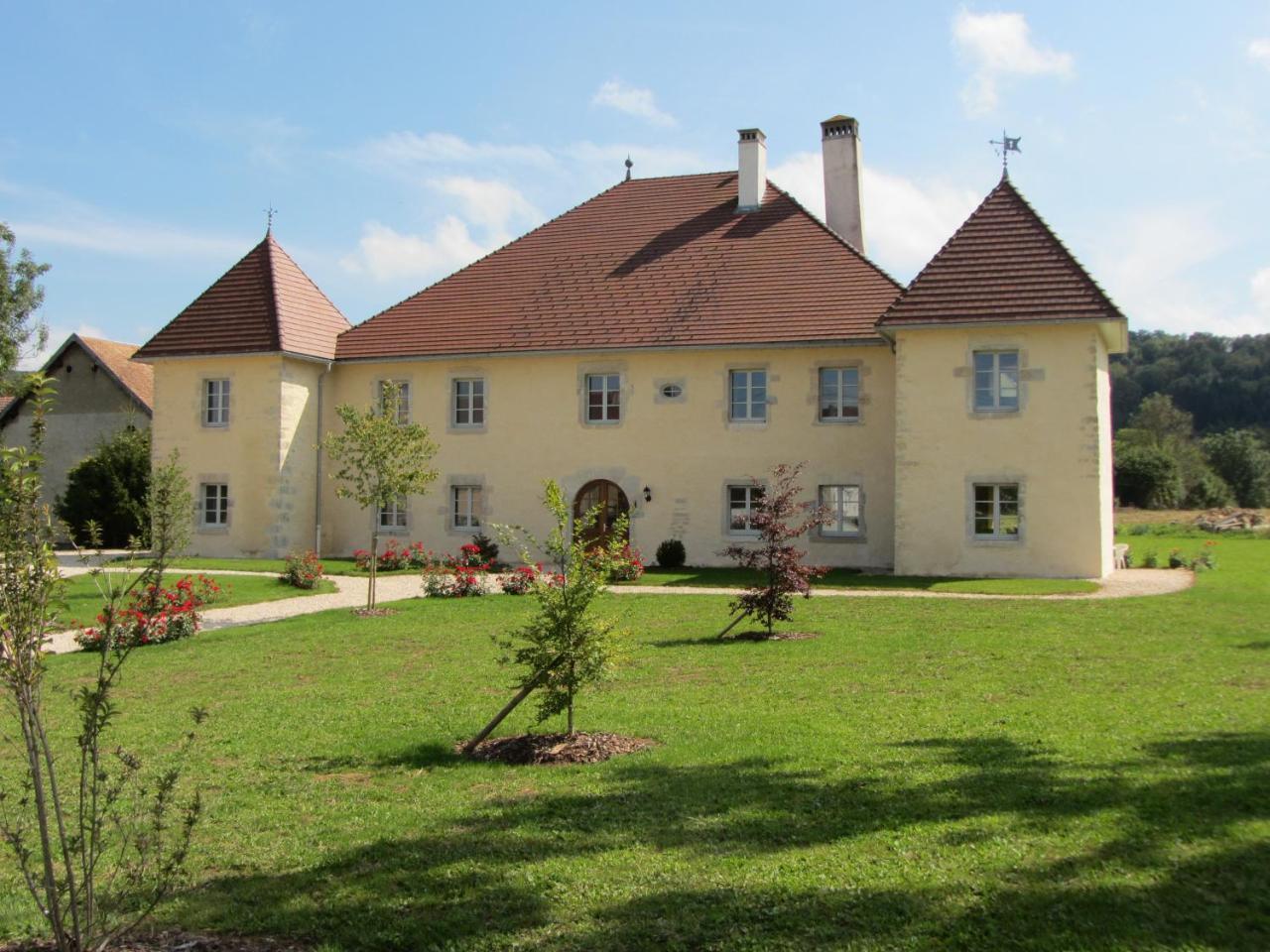 Bed and Breakfast Le Relais Des Deux Tours Brémondans Exterior foto